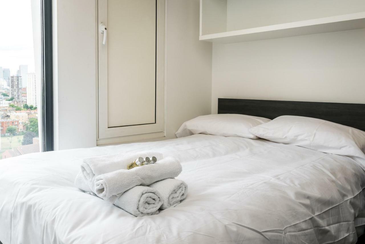 Hashtag Aldgate Campus Accommodation London Room photo